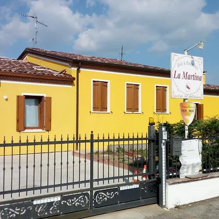 Martina 4*