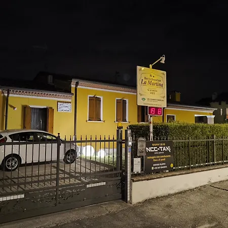 Martina 住宿加早餐酒店 Agugliaro